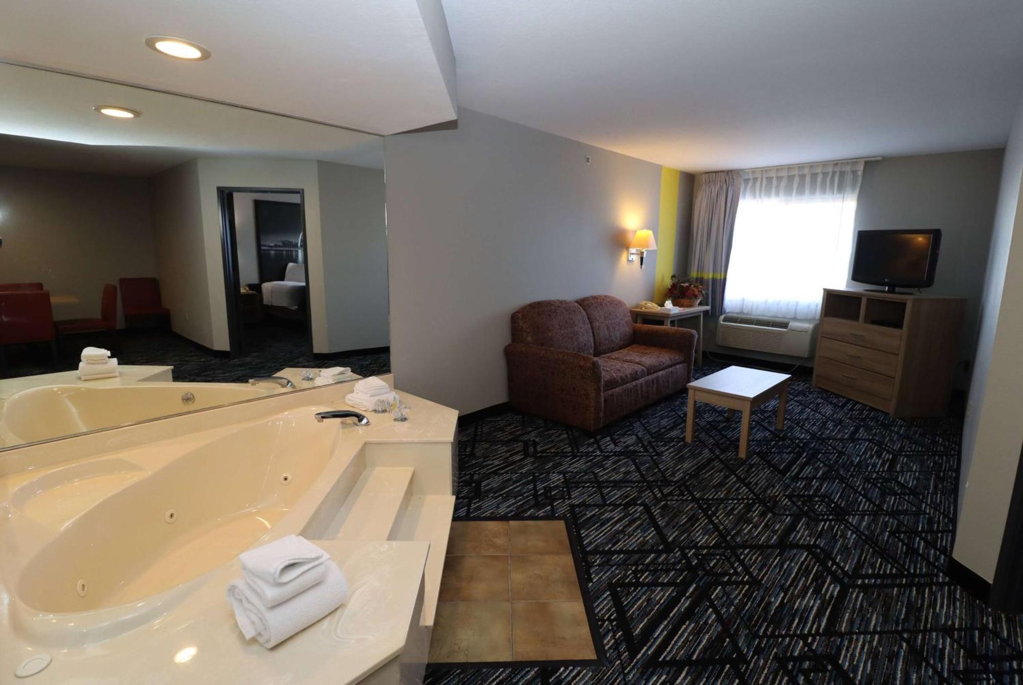 Super 8 By Wyndham Perryville Bagian luar foto