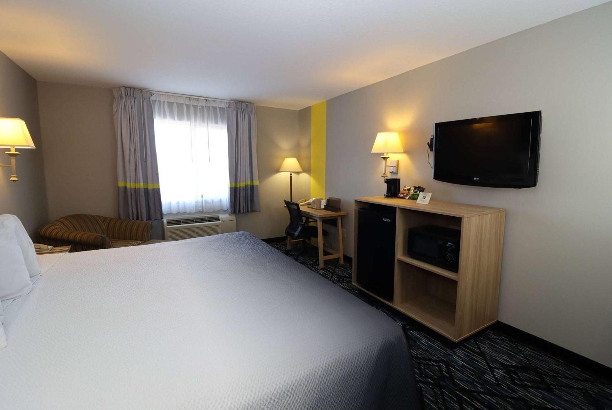 Super 8 By Wyndham Perryville Bagian luar foto