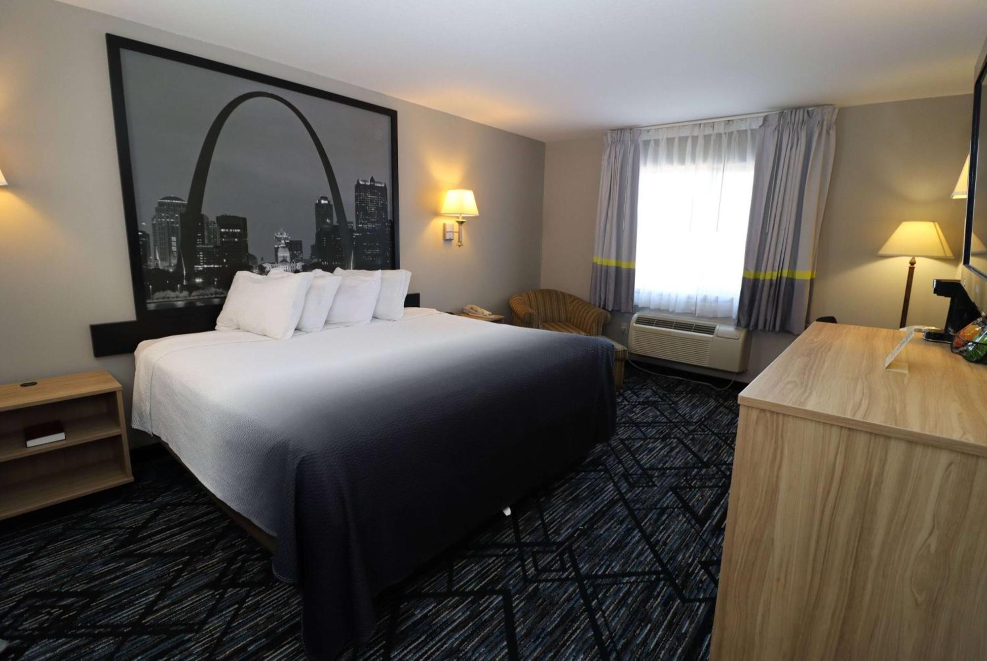 Super 8 By Wyndham Perryville Bagian luar foto